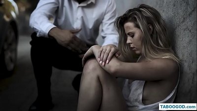 Kinky historier: hjemløs tenåringsjente